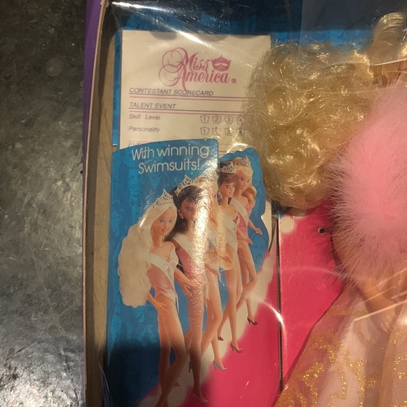 Official Miss America Evening Gown BARBIE-STYLE Blair doll. BRAND NEW IN BOX! - Picture 7 of 8